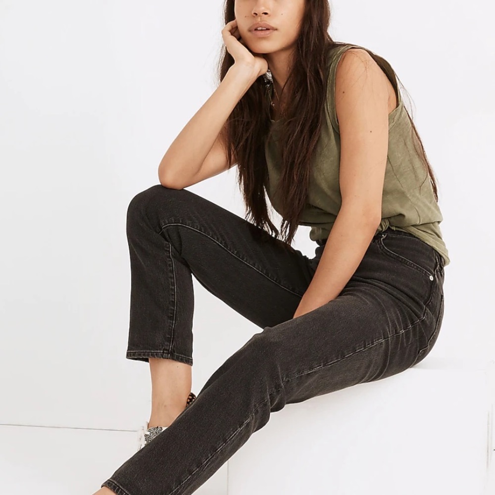 The Curvy Perfect Vintage Jean in Lunar Wash 27
